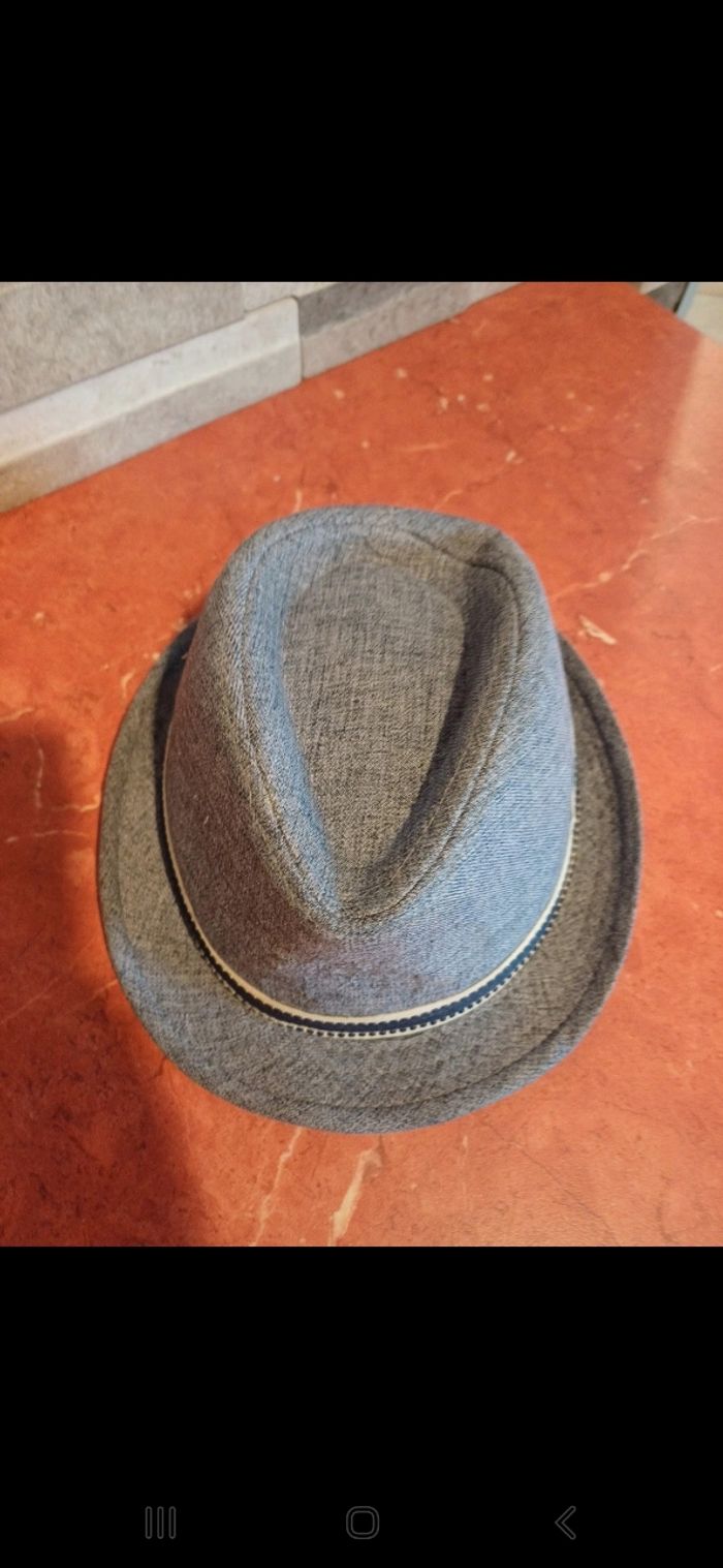 Chapeau taille 49 - photo numéro 2