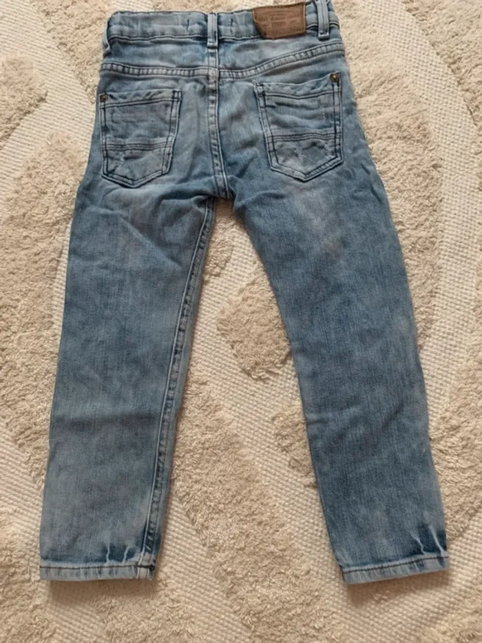 Jean bleu délavé effet usé – Zara Boys – Taille 5 ans (110 cm) - photo numéro 4