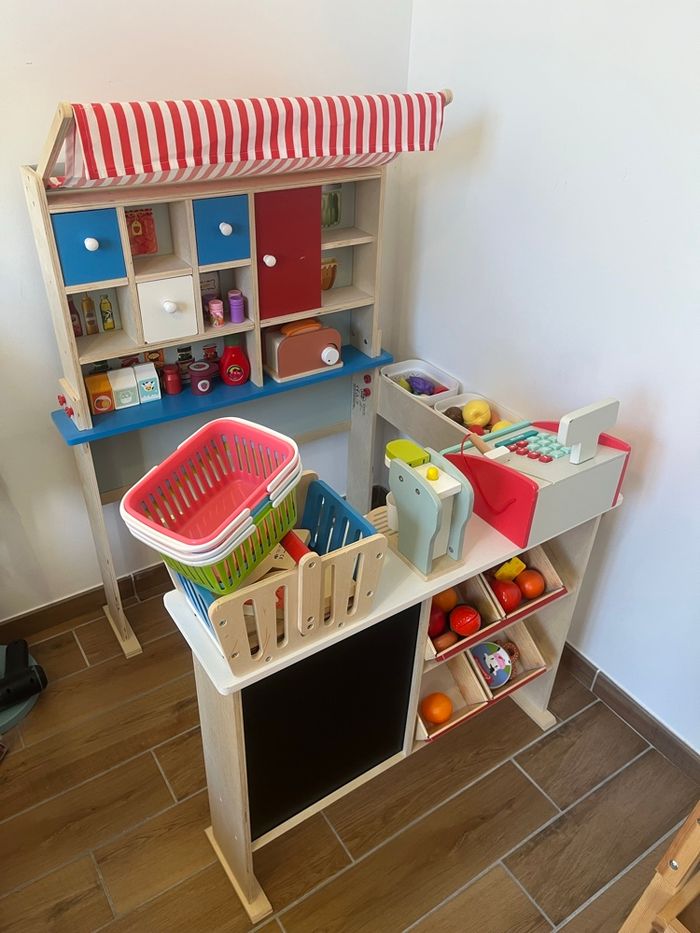 Marchande + accessoires