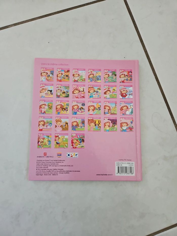 Livre Charlotte aux fraises joyeuses paques cont1 - photo numéro 3