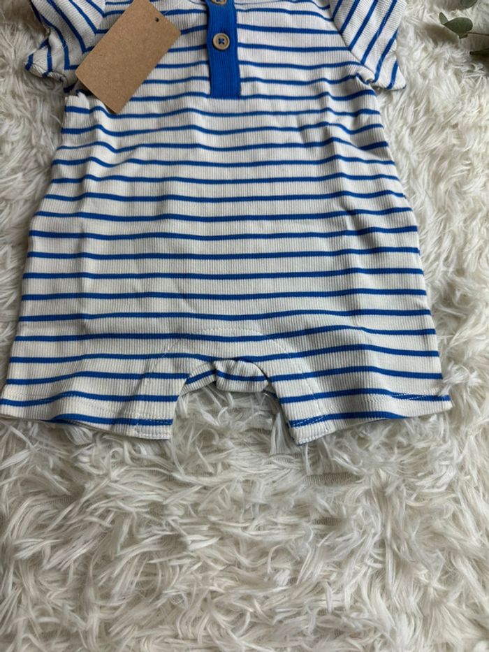 Barboteuse tape à l’œil taille 3 mois - photo numéro 2