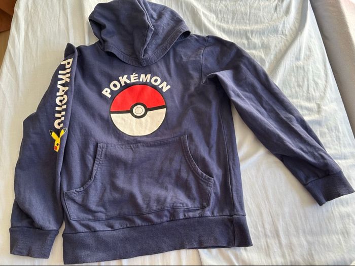 Pull à capuche et poche ventrale Pokémon 11 ans / 12 ans