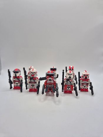 Figurines type lego Escouade de 8 clones de coruscante dont le commandant Fox star wars