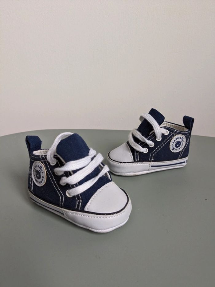 Baskets montantes baby r'us 16-17 - photo numéro 2