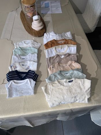 Lot vêtements naissance