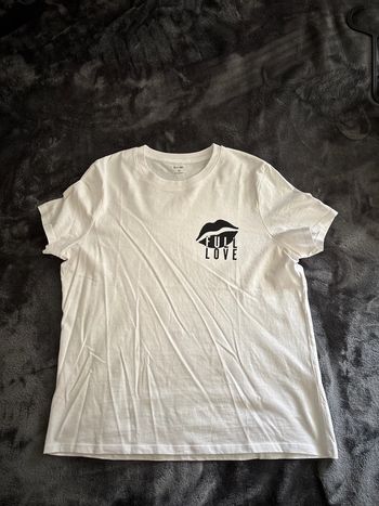 Tee shirt