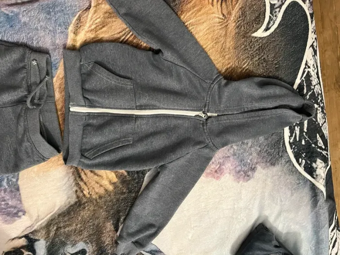Ensemble jogging taille 24-36 mois - photo numéro 3