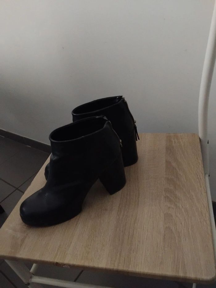 Lot de bottines pull&bear et pollino - photo numéro 3