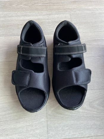 Sandales Podartis noir taille 41