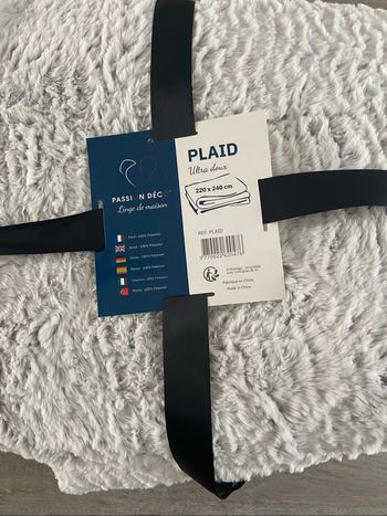 Plaid 220/240 neuf ,ultra doux,super chaud moumoute