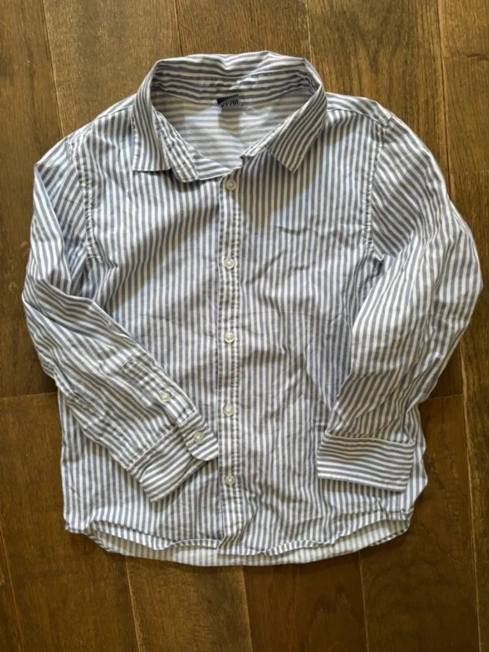 Chemise 6 ans Kiabi parfait état blanche rayée bleue