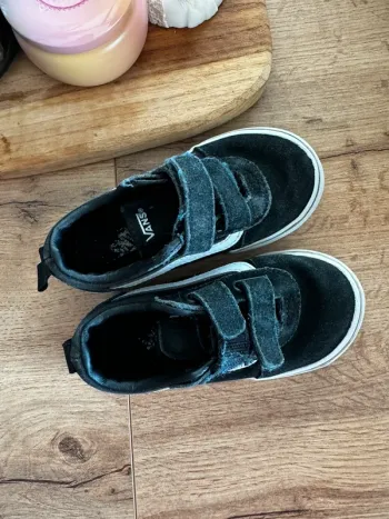 Vans enfant noir à scratch