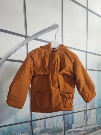 Manteau moutarde taille 24/36 mois
