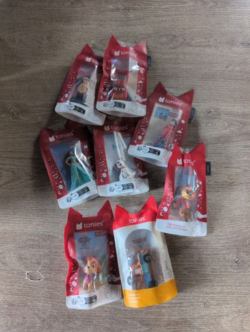 Lot tonies