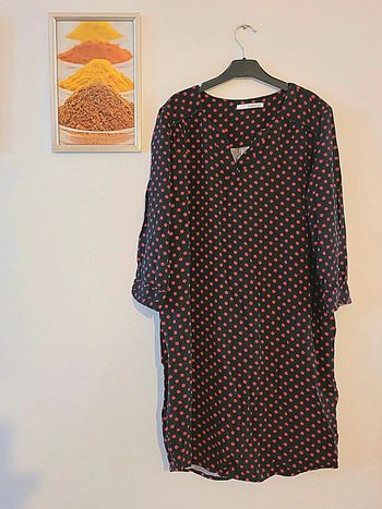 Robe femme noir a pois rouge avec ceinture camaïeu taille M