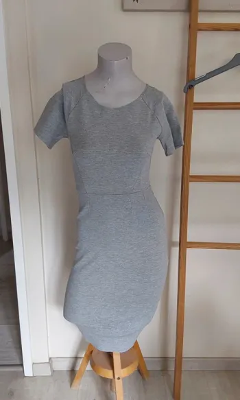 Robe grise près du corps moulante H&M T 34