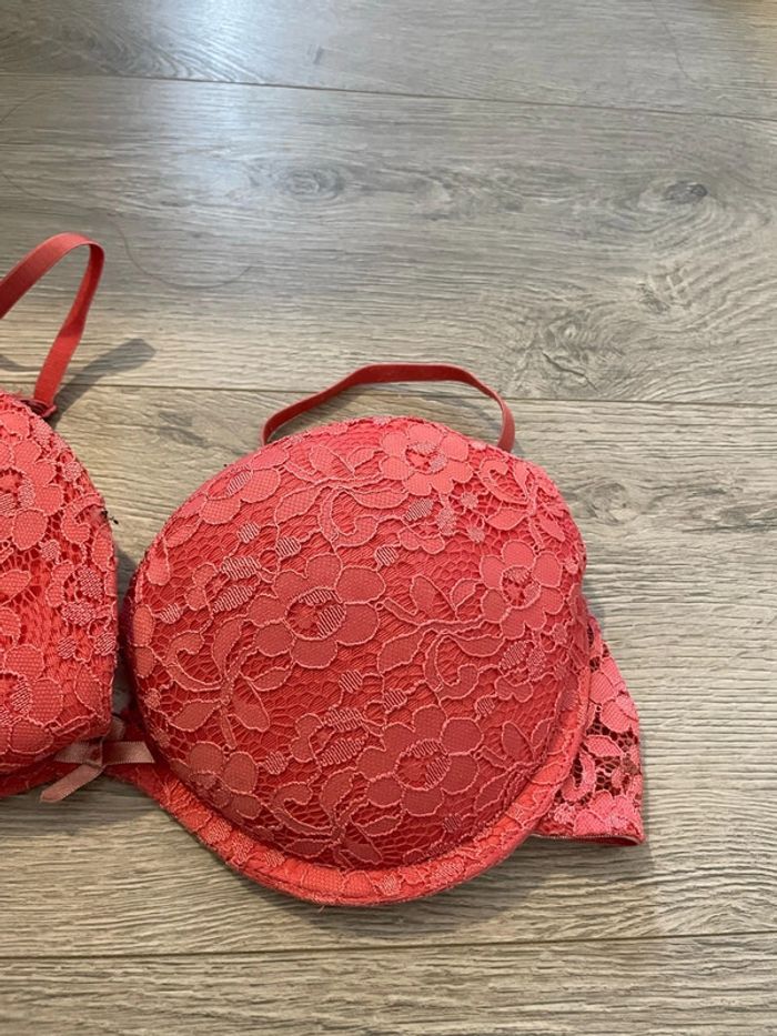 Soutien gorge corail à dentelle rembourré à armature no secret primark taille 95C - photo numéro 2