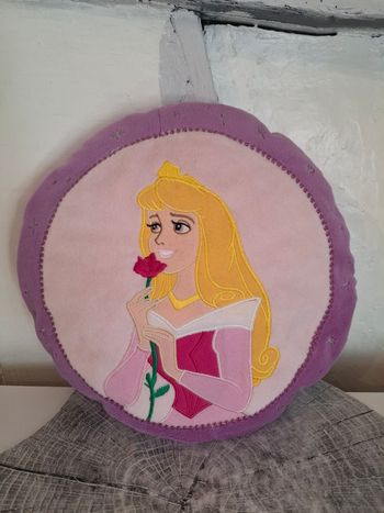 Coussin peluche princesse