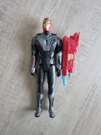 Figurine Iron Man + lanceur