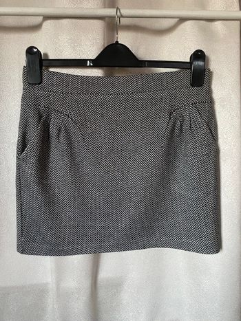 Mini jupe chevrons souple et douce M Mango