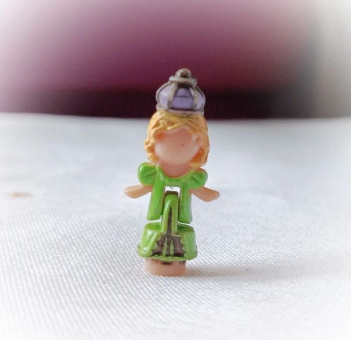 Figurine bague ring crown keepsake bluebird doll miniature micro mini small Polly pocket couronne - photo numéro 2