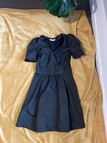Robe noir à paillettes
