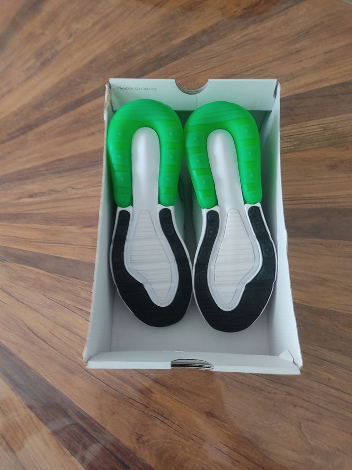 Baskets Nike air max 270 T 38.5 - photo numéro 7