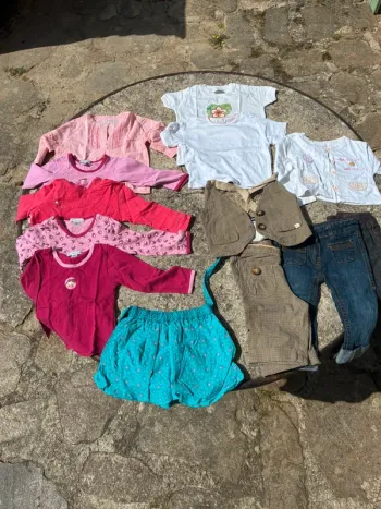 Lot vêtements fille 24 mois