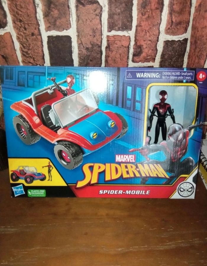 Voiture spider-mobile spiderman