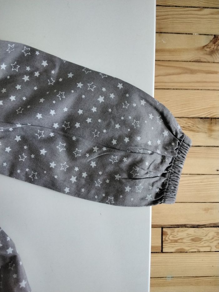 Petit haut à étoiles - photo numéro 3