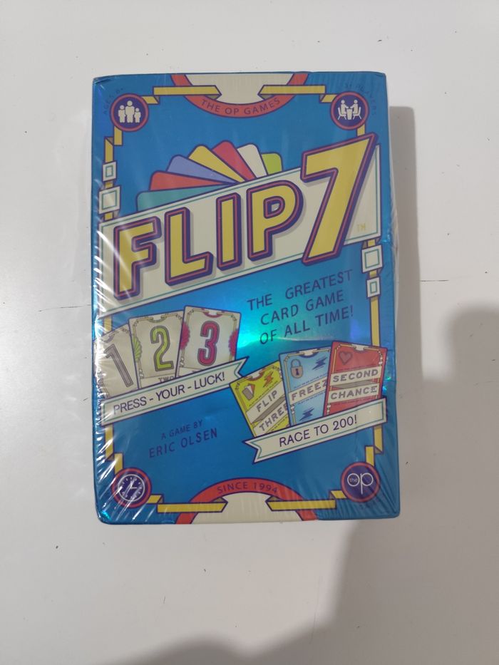 Flip 7 jeux de société Neuf et blister jamais ouvert