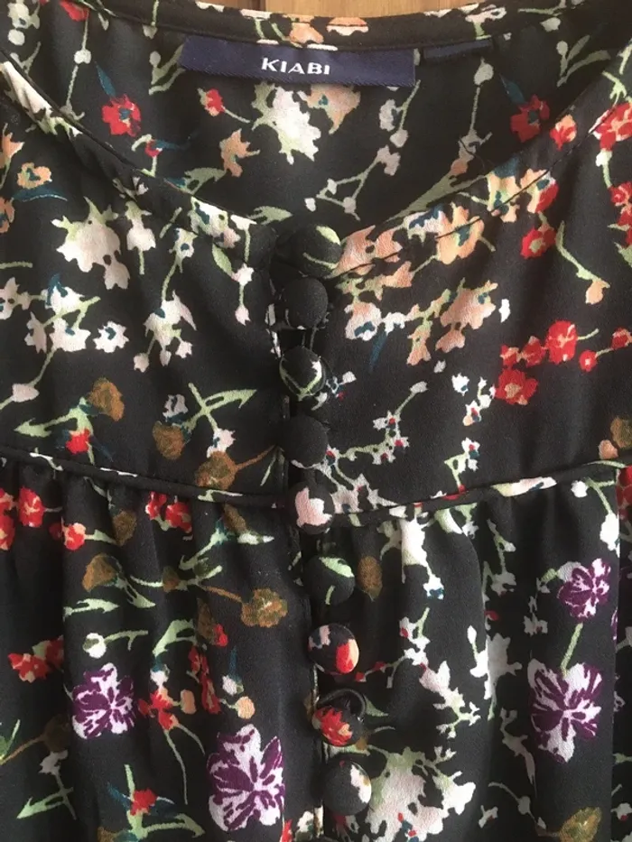 Petit haut léger à manches amples T 42/44 - photo numéro 3