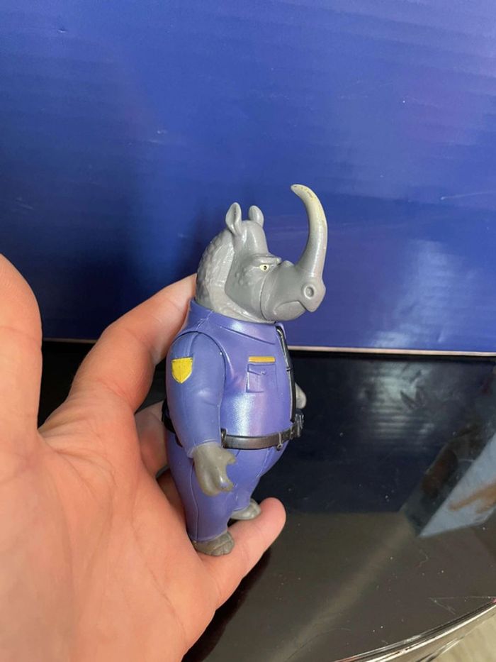 Figurine Zootopie Officier McHorm Disney - photo numéro 4