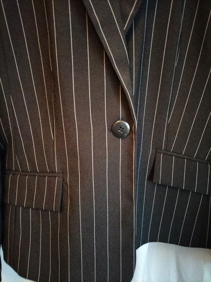 Veste tailleur rayé Taille 44 - photo numéro 3