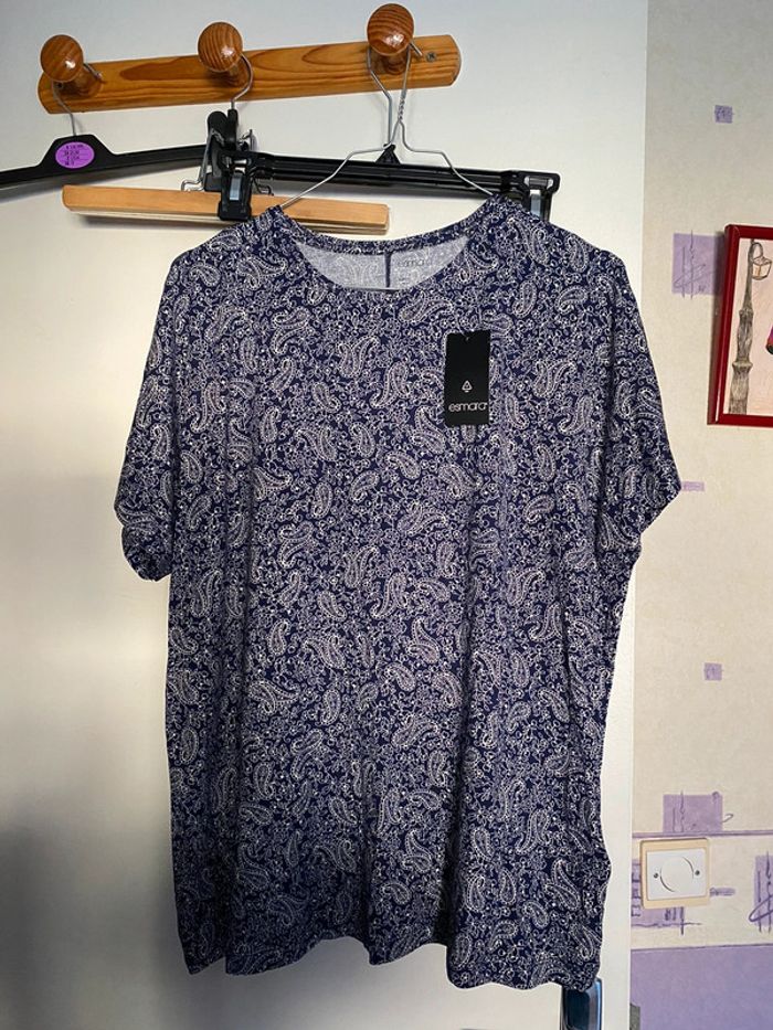 TEE shirt