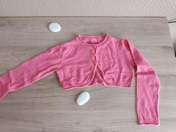 Boléro / petit gilet  rose 3 ans