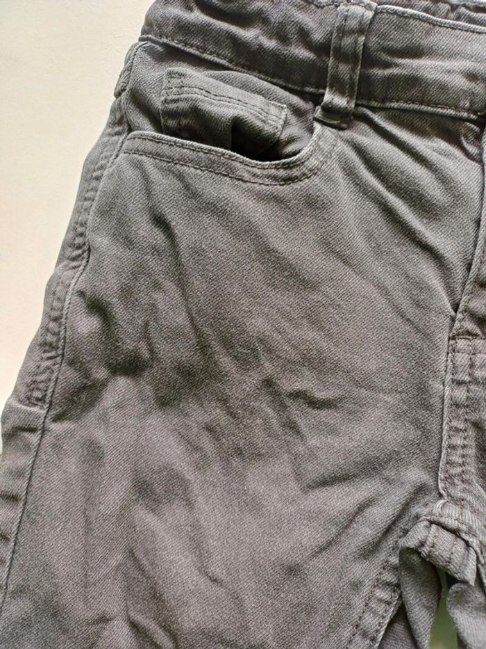 Magnifique Short en jean 8 ans garçon - photo numéro 3