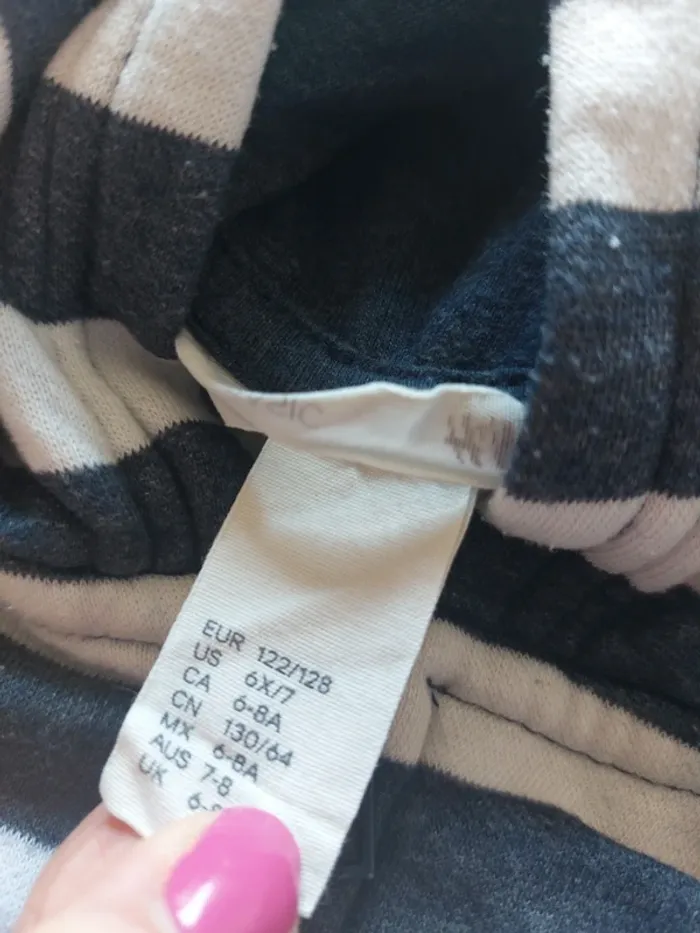 Sweat zippé à capuche rayé 122/128 - photo numéro 3
