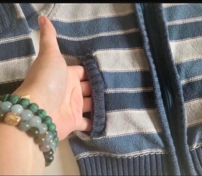 Gilet zippé BON ÉTAT pour garçon taille 3 ans couleurs gris et bleu marine - photo numéro 2