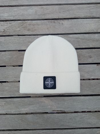 Bonnet stone island