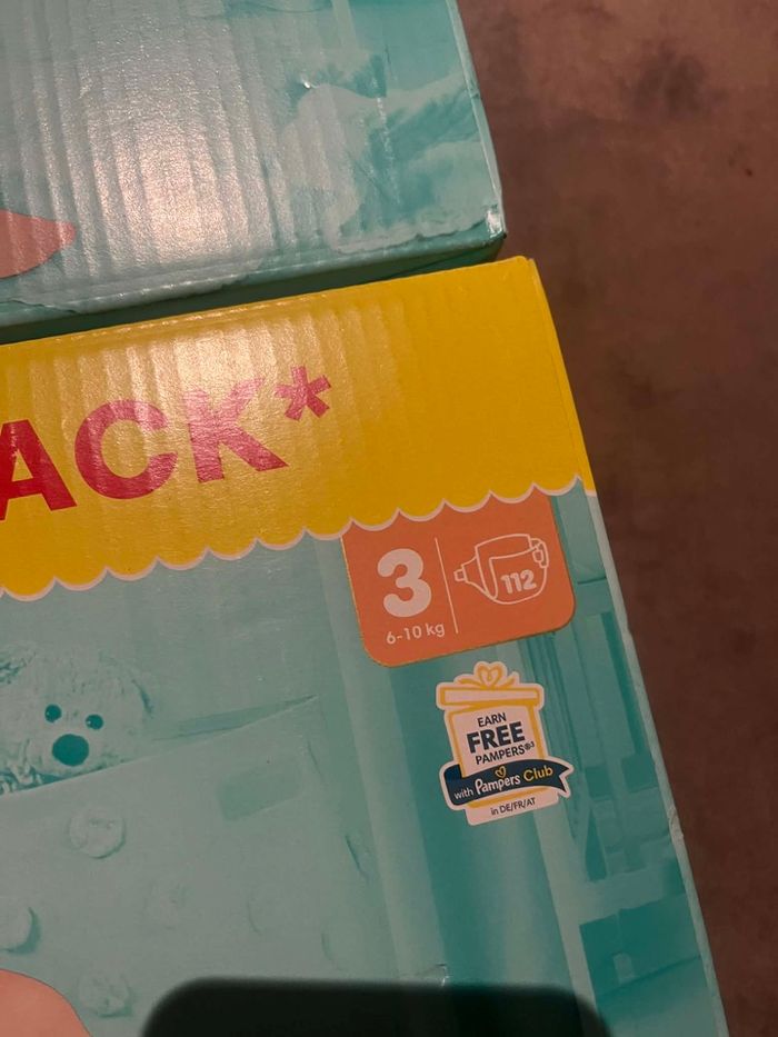 Pampers Premium taille 3 maxi pack (2 cartons) - photo numéro 2