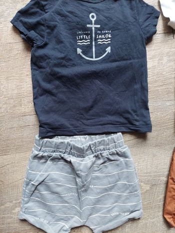 Ensemble 6mois kiabi short tee shirt