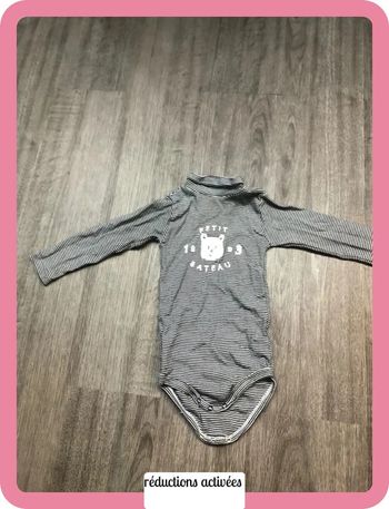 Bodies  pour bébé taille 18mois en très bonne état petit bateau 🧸