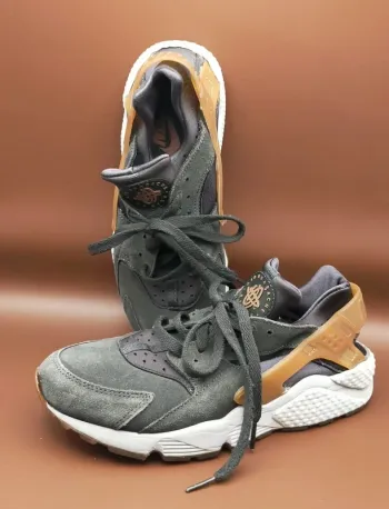 Basket nike air huarache, noir, pointure 40