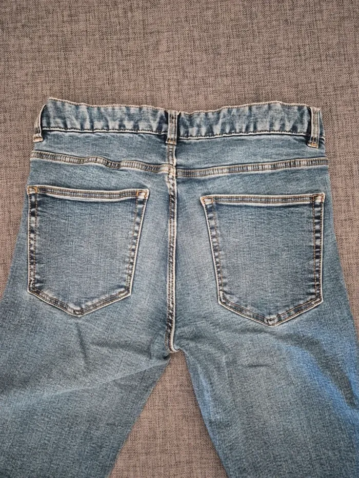 Jean femme Taille 36 - photo numéro 3
