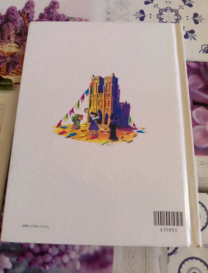 Livre le Bossu de Notre-Dame - photo numéro 3