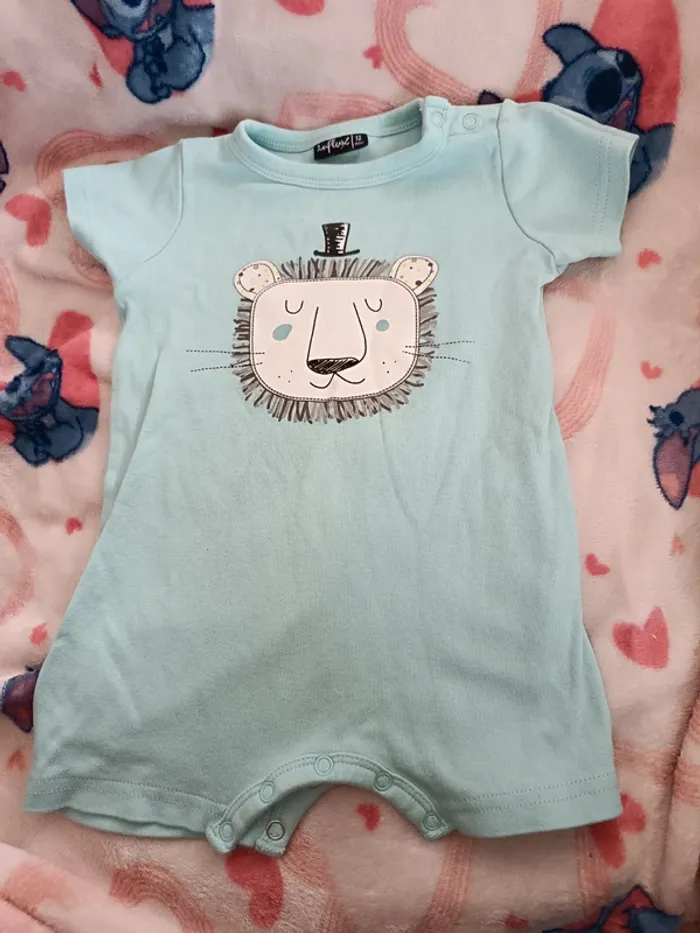 Combishort taille 12 mois