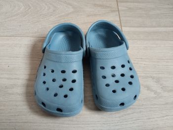 Crocs T24