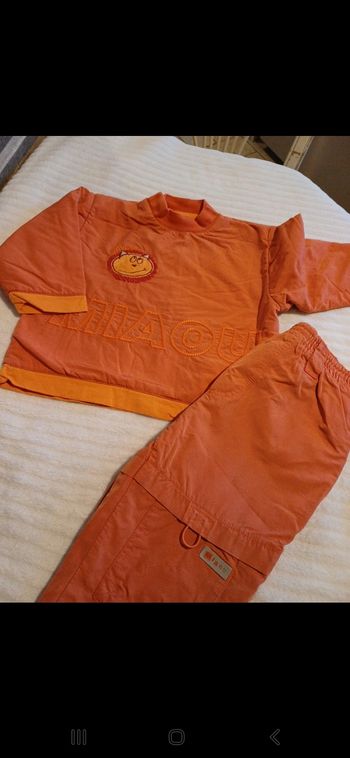 Ensemble bébé taille 12 mois