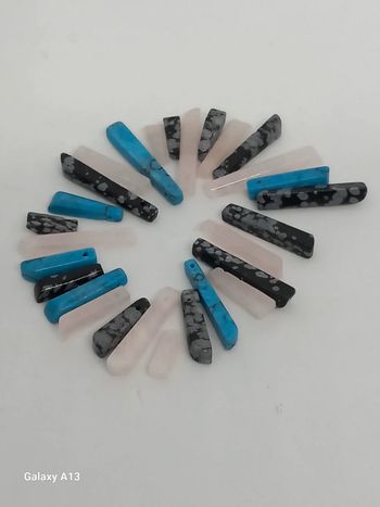 Lot de perles en pierres naturelles